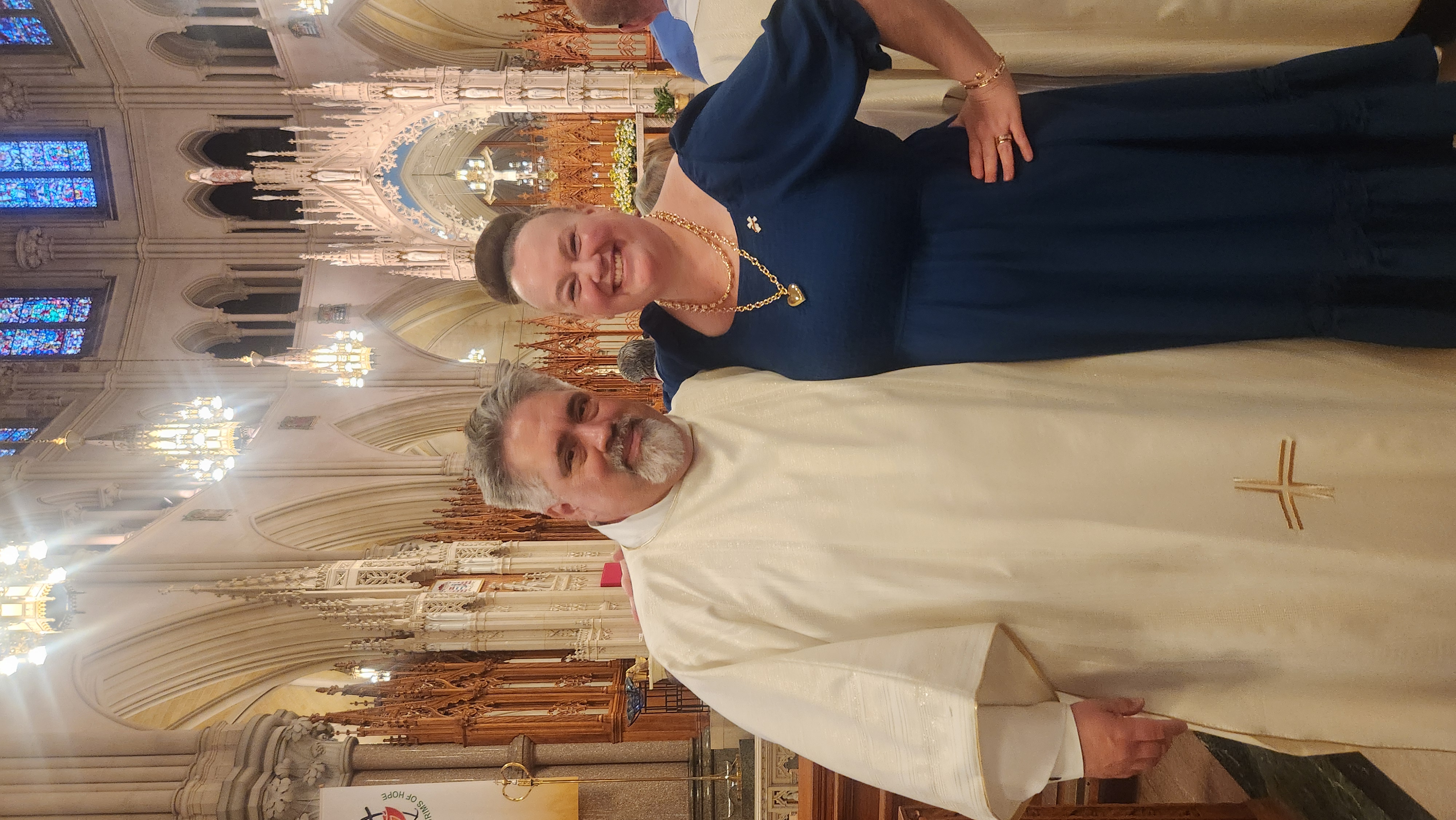 Dean Michael A. Shea, '01 and Amy Shea, '01, G '03